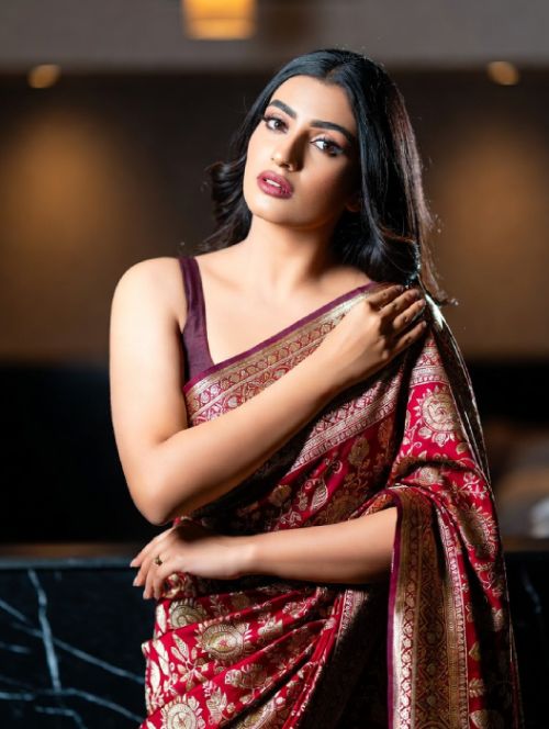 Nisha Panchsheel Park Call Girl